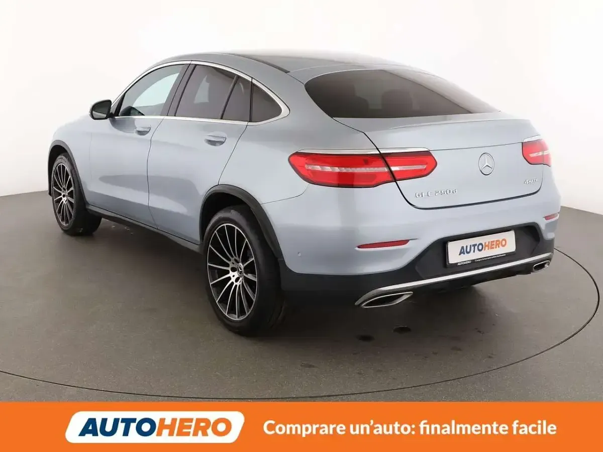 Usata Mercedes GLC250 Premium 204 CV (150 kW) 2017 Blu/azzurro SUV