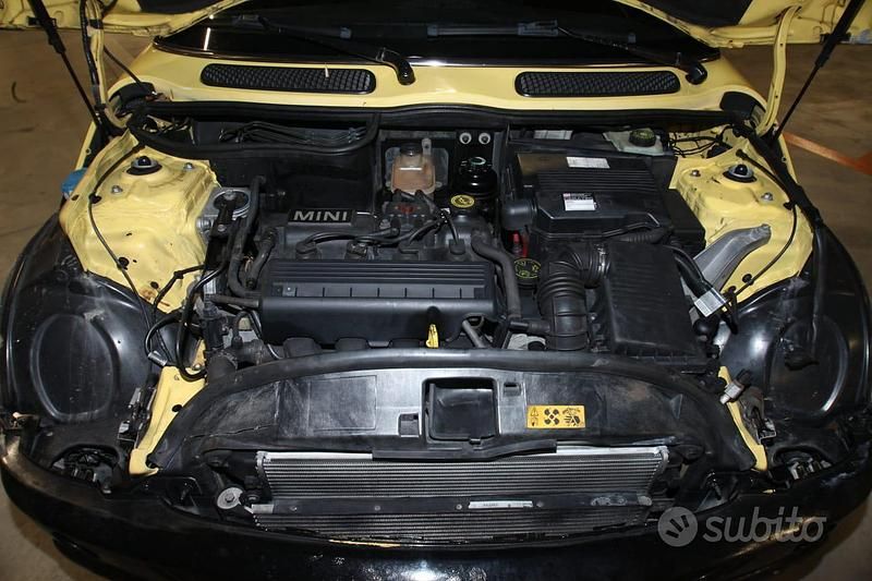 Usata Mini Cooper 116 CV (85 kW) 2003 Giallo Utilitaria