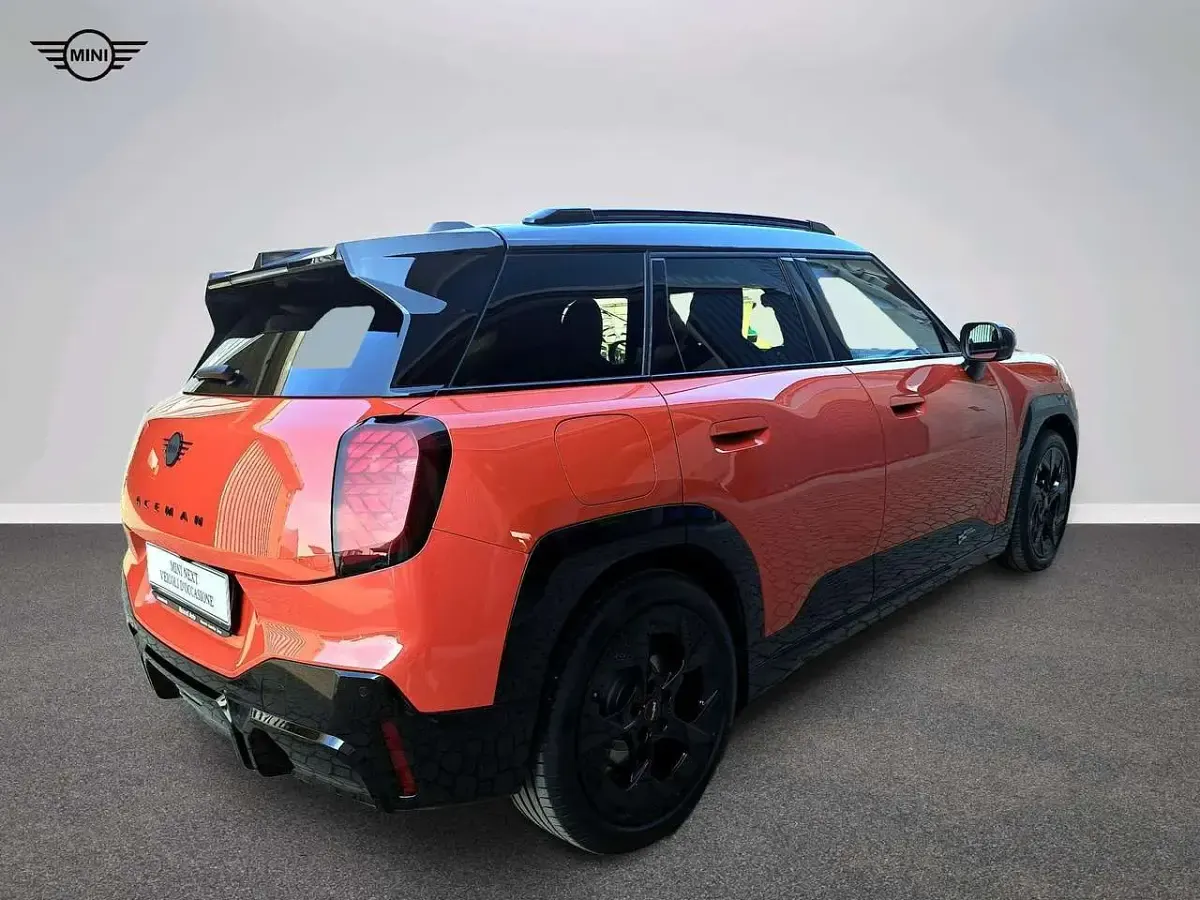 Nuova Mini Aceman 135 kW (184 CV) 2026 Rosso SUV