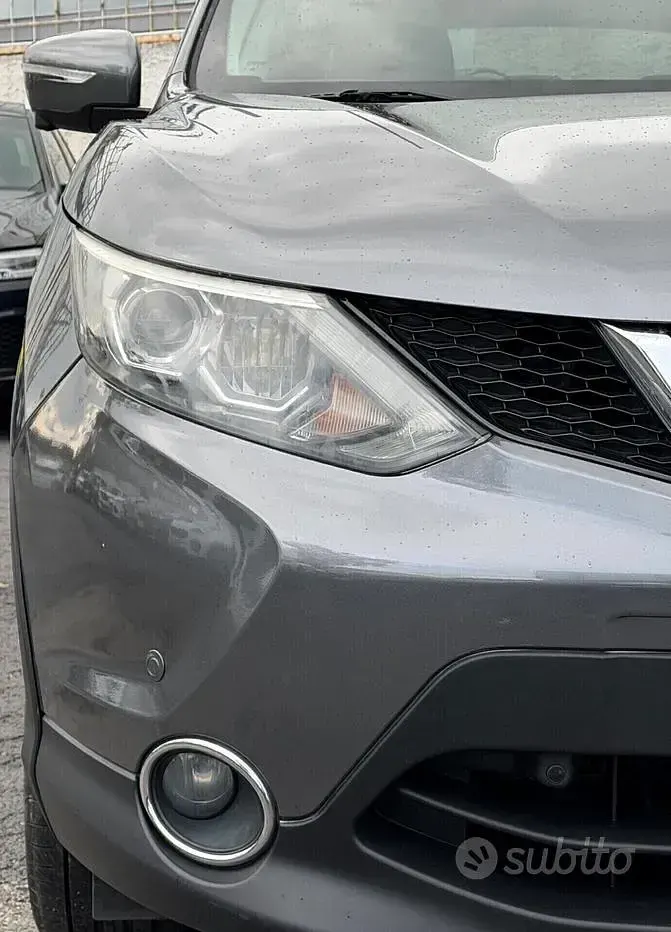 Usata Nissan Qashqai Tekna 110 CV (80 kW) 2014 Grigio SUV