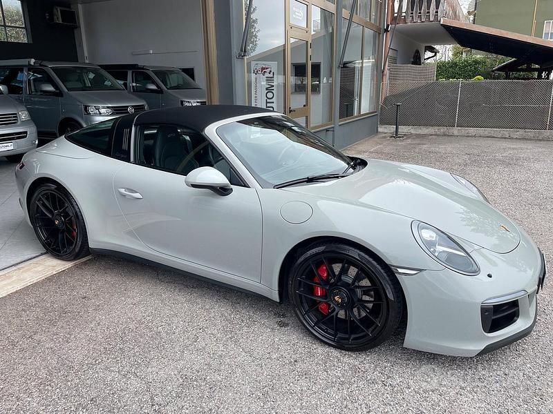 Usata Porsche 991 450 CV (330 kW) 2017 Grigio Cabrio