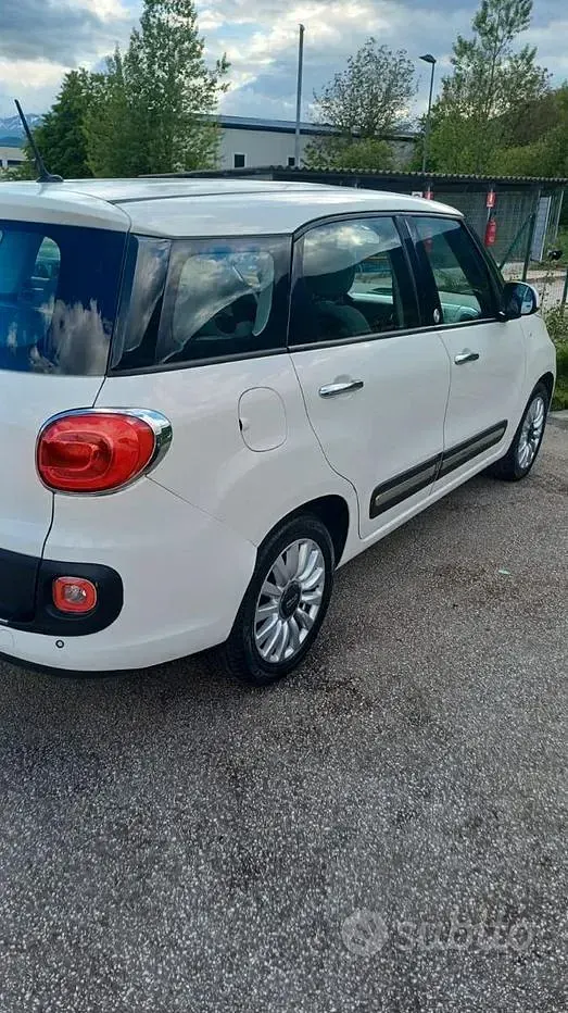 Usata Fiat 500 Living 105 CV (77 kW) 2015 Monovolume