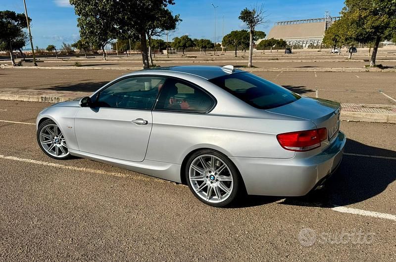 Usata BMW 335 M Sport 306 CV (225 kW) 2009 Grigio Coupé