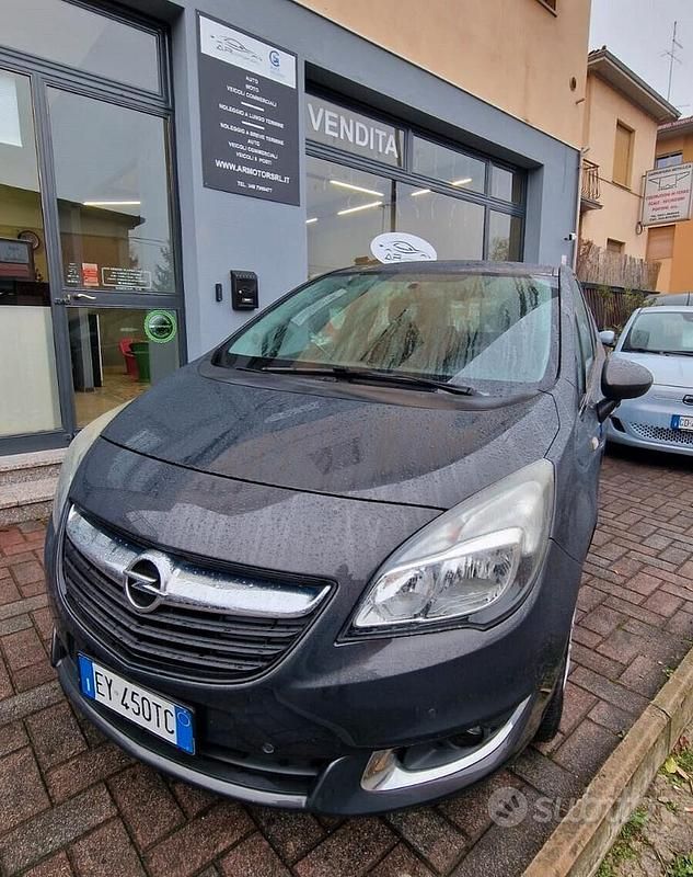 Grigio Usata 2015 Opel Meriva Cosmo Monovolume | 6800 € (Buon prezzo) - Immagine 1/4