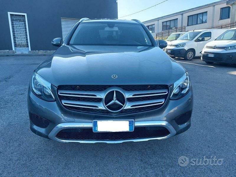 Usata Mercedes GLC220 Executive 169 CV (124 kW) 2018 Grigio SUV