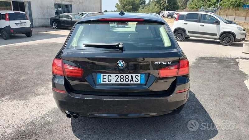 Usata BMW 525 204 CV (150 kW) 2011 Nero Station wagon