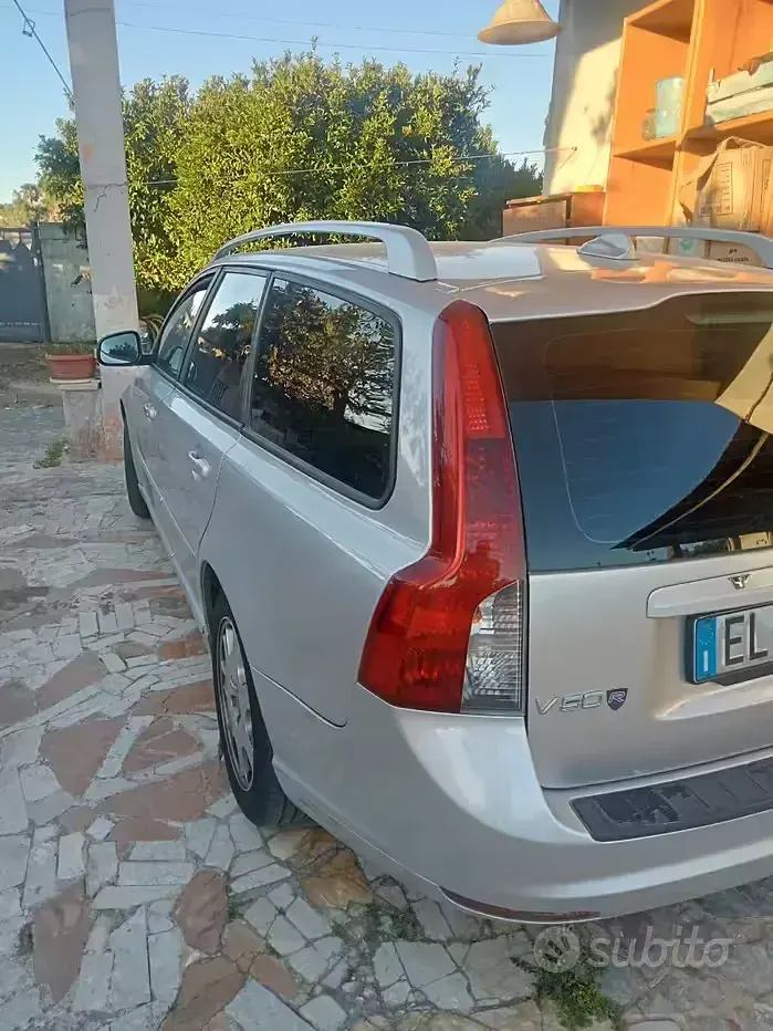 Usata Volvo V50 109 CV (80 kW) 2011 Grigio Station wagon
