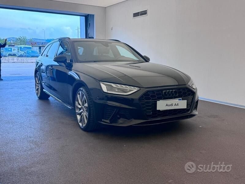 Usata Audi A4 163 CV (119 kW) 2022 Nero Station wagon