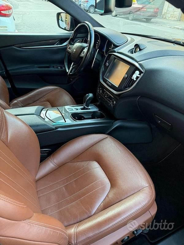 Usata Maserati Ghibli 250 CV (183 kW) 2016 Blu Berlina