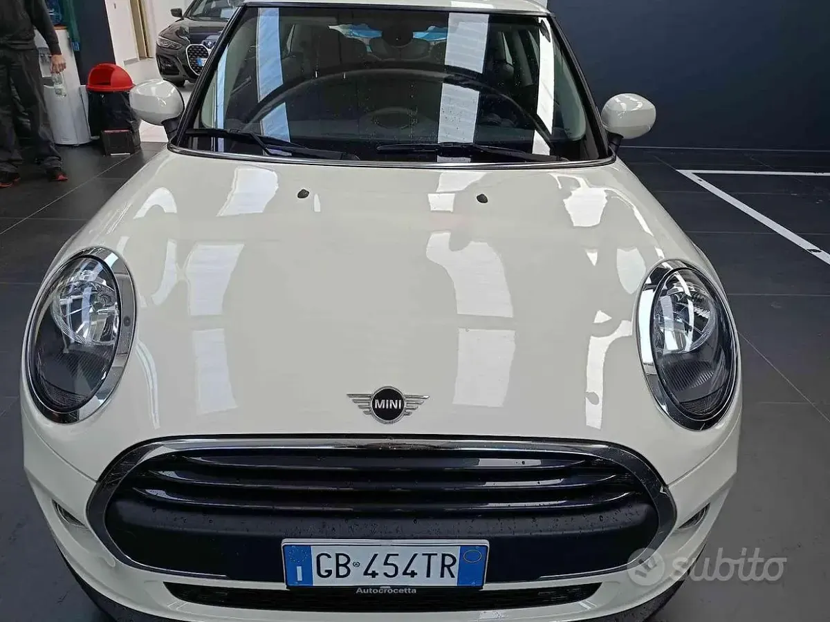 Usata Mini ONE 75 CV (55 kW) 2020 Bianco Utilitaria