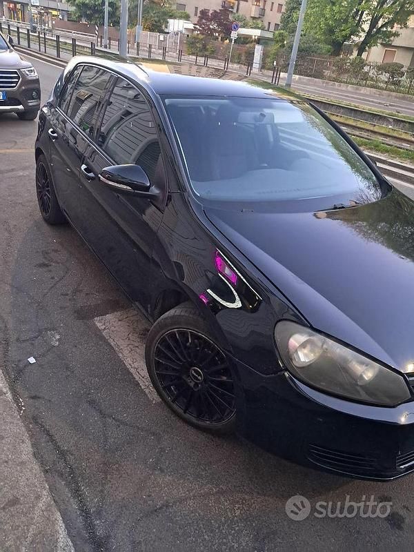Usata VW Golf VI 80 CV (58 kW) 2011 Nero Utilitaria
