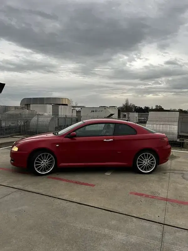 Usata Alfa Romeo GT Distinctive 150 CV (110 kW) 2004 Coupé
