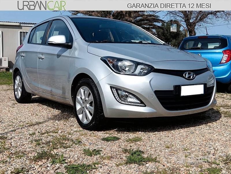 Usata Hyundai i20 85 CV (62 kW) 2012 Grigio Utilitaria