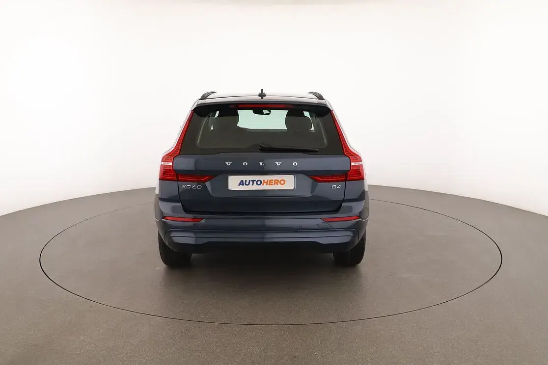 Usata Volvo XC60 Core 197 CV (144 kW) 2023 Blu SUV