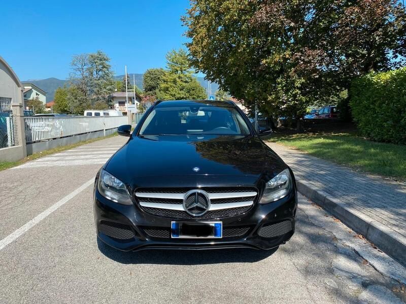 Usata Mercedes C180 Business 115 CV (84 kW) 2016 Nero Station wagon