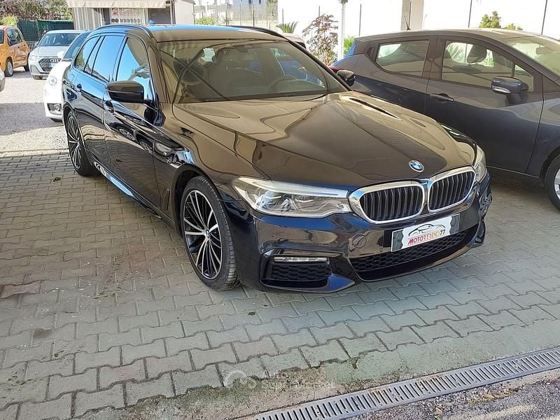 Blu Usata 2018 BMW 520 Station wagon | 14.999 € (Super prezzo) - Immagine 1/4