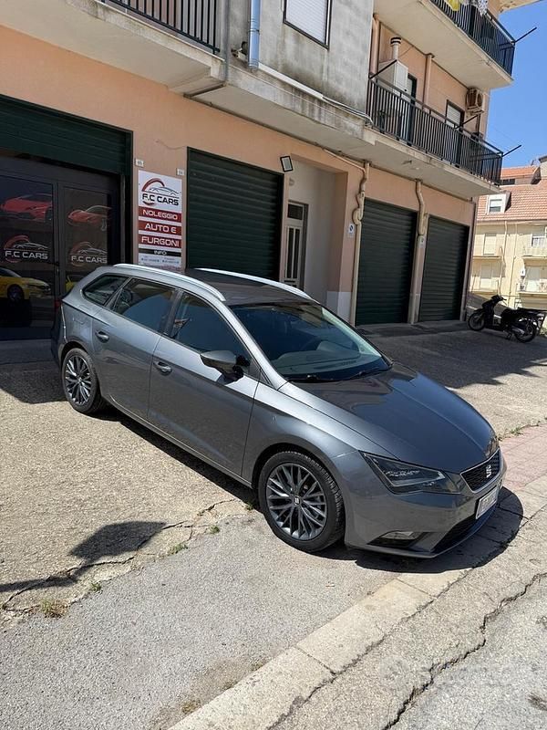 Usata Seat Leon ST Style 110 CV (80 kW) 2016 Grigio Station wagon