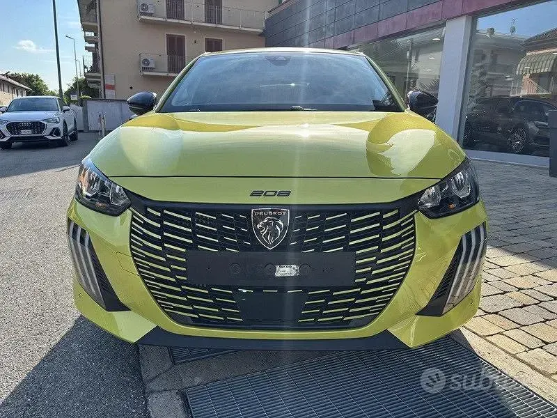 Usata Peugeot 208 Allure 101 CV (74 kW) 2025 Giallo Utilitaria