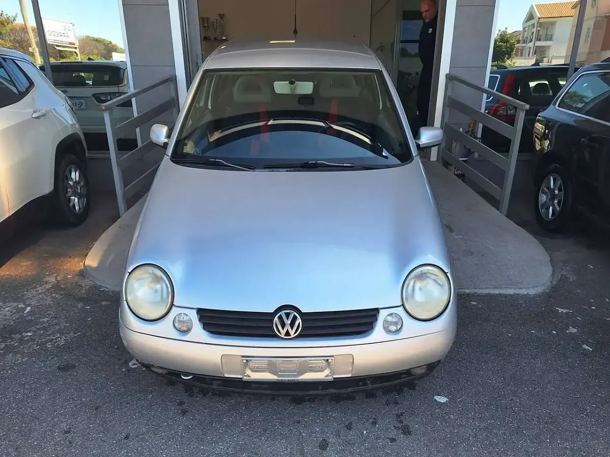 Usata VW Lupo Highline 75 CV (55 kW) 2003 Argento Utilitaria