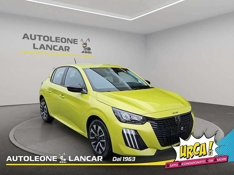 Giallo agueda Nuova 2025 Peugeot 208 Style Due volumi | 16.890 € (Super prezzo) - Immagine 1/4