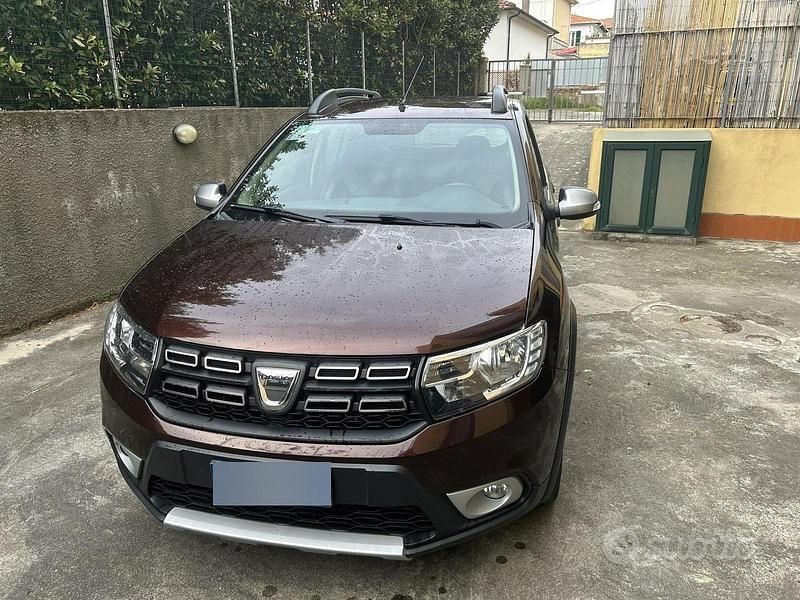 Usata Dacia Sandero Stepway 90 CV (66 kW) 2017 Berlina