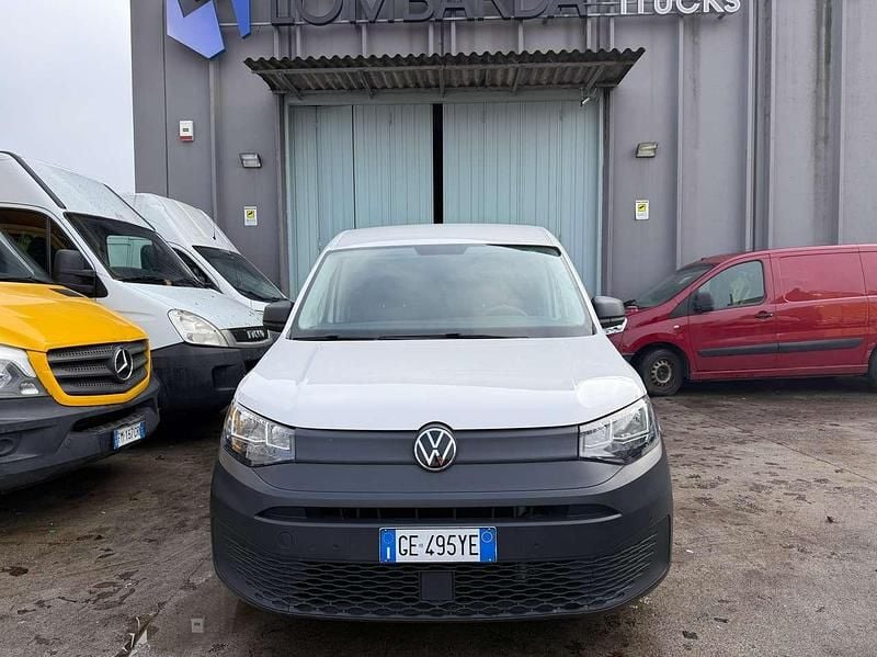 Usata VW Caddy 75 CV (55 kW) 2021 Bianco Monovolume