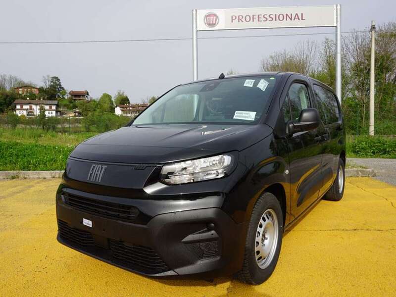 Usato 2024 Fiat Doblò 1.5 Diesel 101 CV (24.564 €)