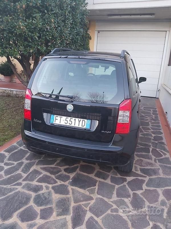 Usata Fiat Idea 101 CV (74 kW) 2007 Nero Monovolume
