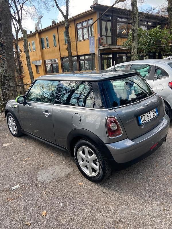 Usata Mini ONE 75 CV (55 kW) 2009 Utilitaria