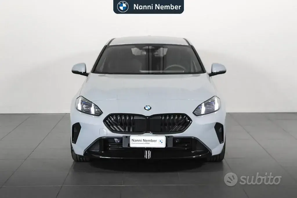Nuova BMW 118 M Sport 150 CV (110 kW) 2026 Brooklyn grey metallic Utilitaria