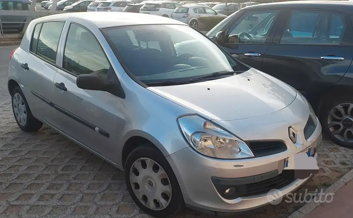 Usata Renault Clio 65 CV (47 kW) 2007 Grigio Utilitaria