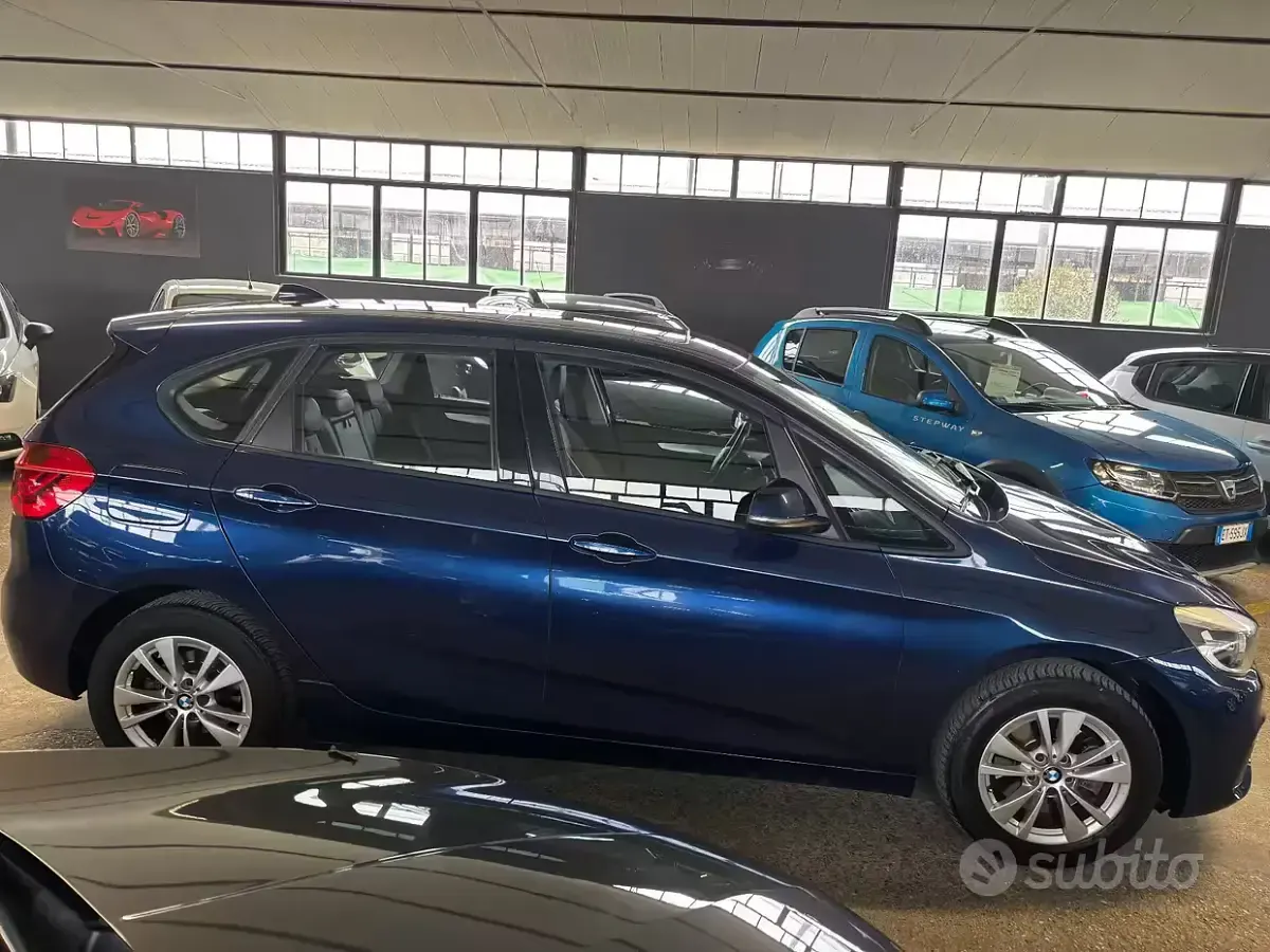 Usata BMW 218 Active Tourer Advantage 136 CV (100 kW) 2014 Blu Monovolume
