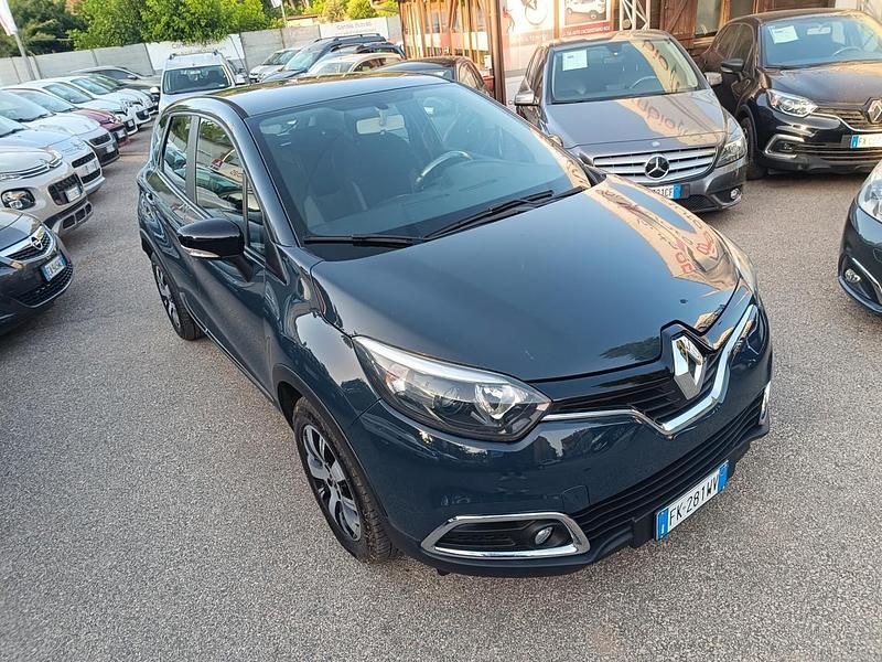 Usata Renault Captur Zen 90 CV (66 kW) 2017 Blu SUV