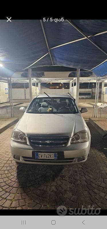 Usata Chevrolet Nubira 109 CV (80 kW) 2005 Grigio Monovolume