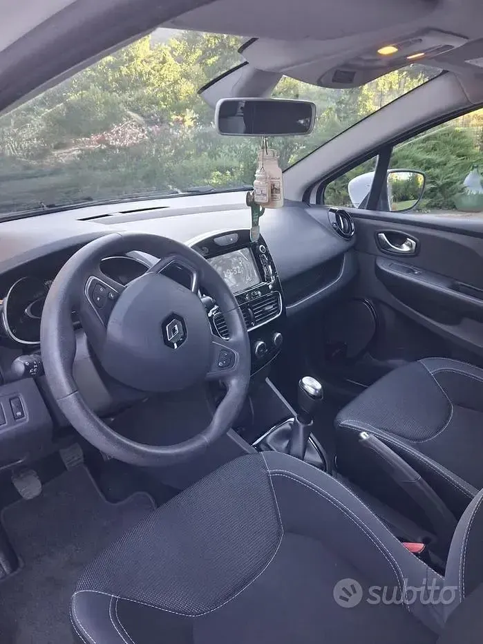 Usata Renault Clio 90 CV (66 kW) 2018 Bianco Station wagon
