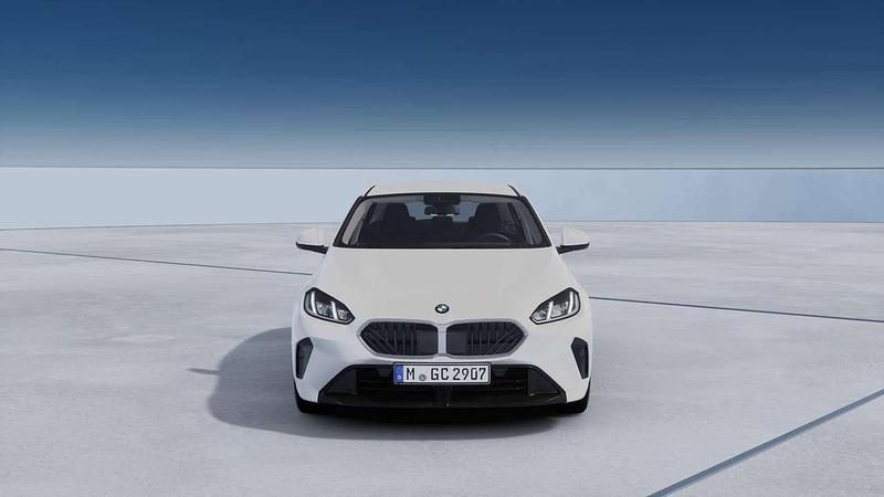 Nuova BMW 118 M Sport 150 CV (110 kW) 2026 Alpin white Utilitaria