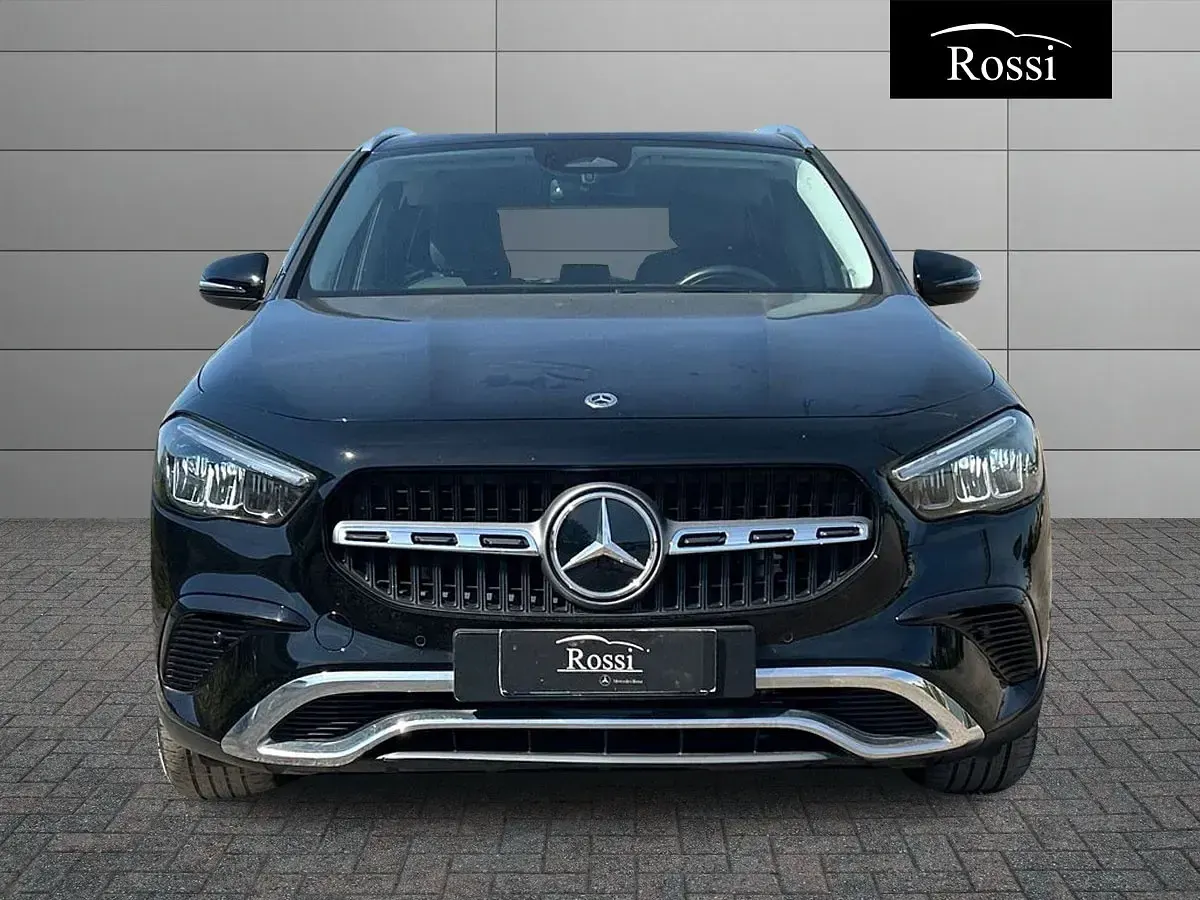 Usata Mercedes GLA200 Advanced Plus 150 CV (110 kW) 2023 Bianco SUV