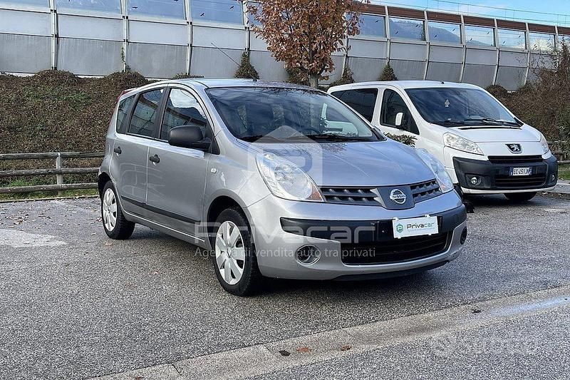 Usata Nissan Note Acenta 88 CV (64 kW) 2006 Grigio Monovolume
