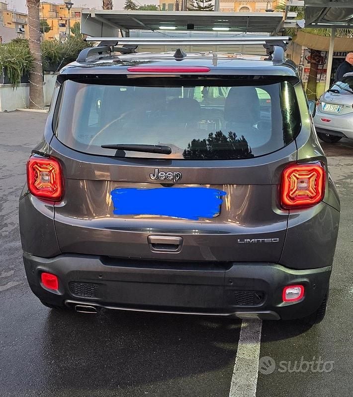Usata Jeep Renegade 120 CV (88 kW) 2020 Grigio SUV