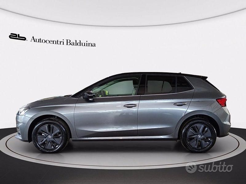 Usata Skoda Fabia Selection 95 CV (69 kW) 2024 Grigio graphite metallizzato n Utilitaria