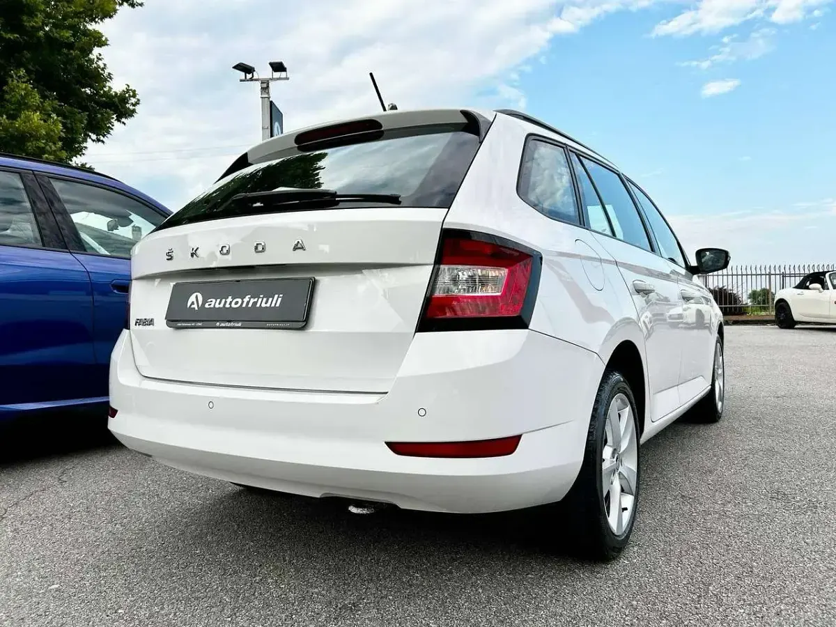 Usata Skoda Fabia Design Edition 95 CV (69 kW) 2020 Bianco magnolia Utilitaria