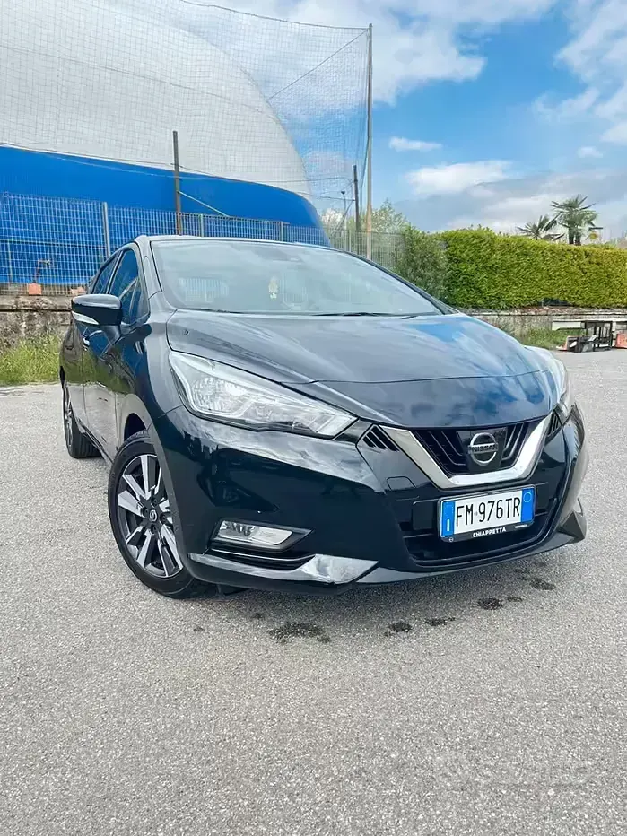 Gebraucht Nissan Micra 71 PS (52 kW) 2018 Schwarz Kleinwagen