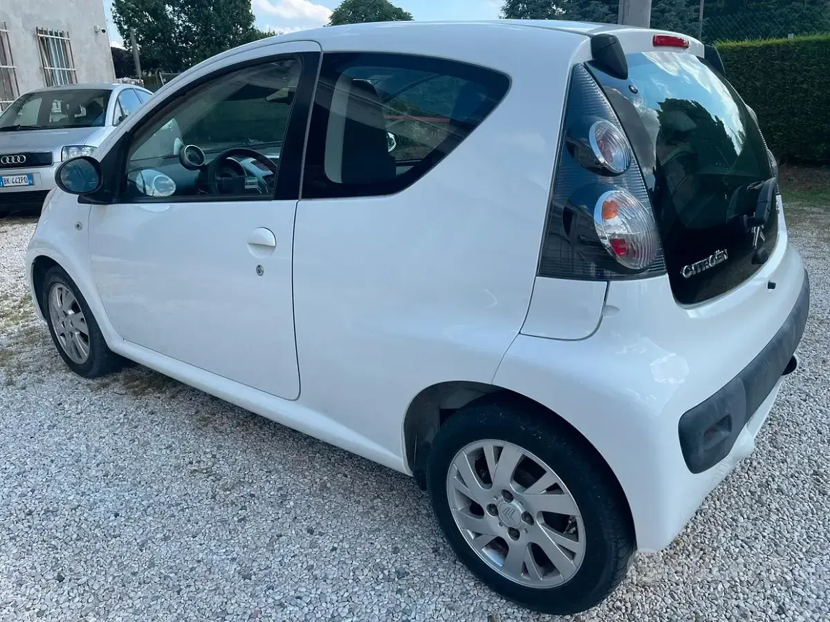 Usata Citroën C1 68 CV (50 kW) 2010 Bianco Utilitaria