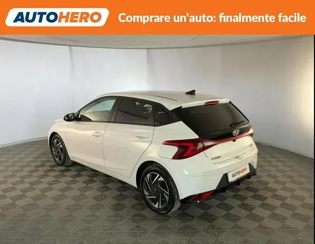 Usata Hyundai i20 84 CV (61 kW) 2023 Bianco Utilitaria