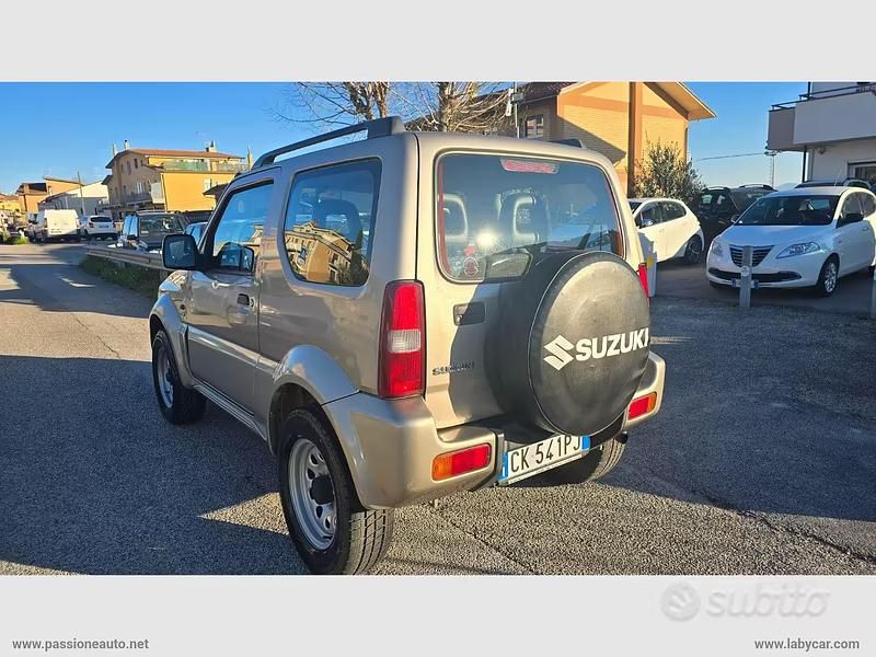 Usata Suzuki Jimny 65 CV (47 kW) 2004 SUV