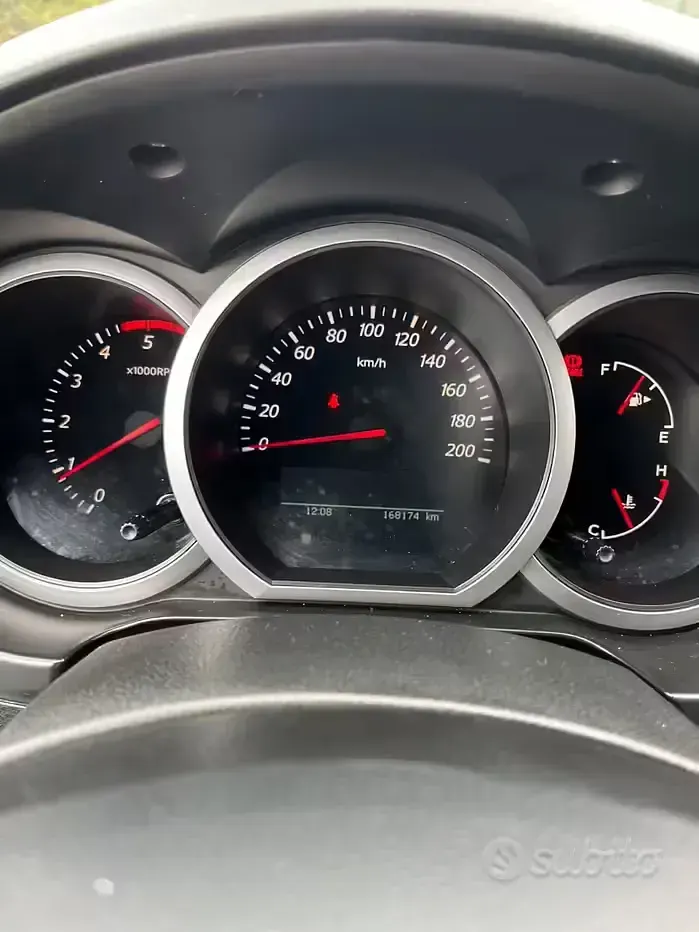 Usata Suzuki Grand Vitara 129 CV (94 kW) 2010 Grigio SUV