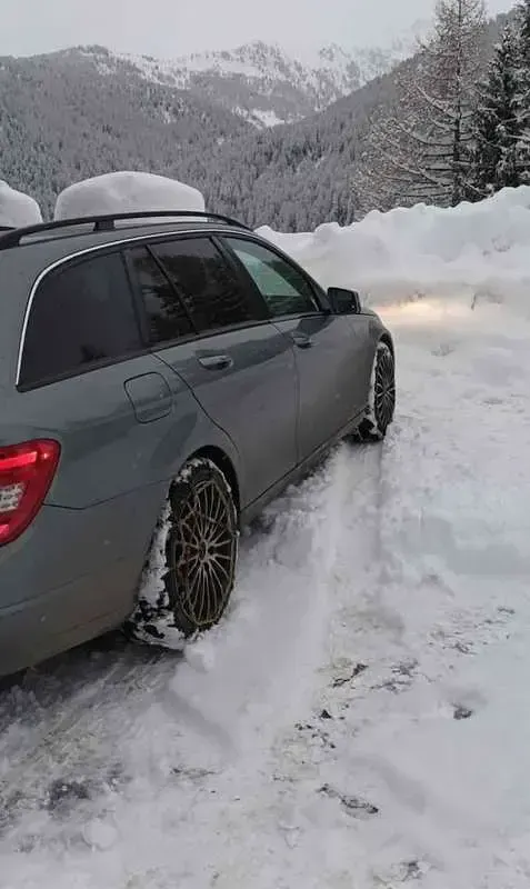 Usata Mercedes C180 120 CV (88 kW) 2014 Grigio Station wagon