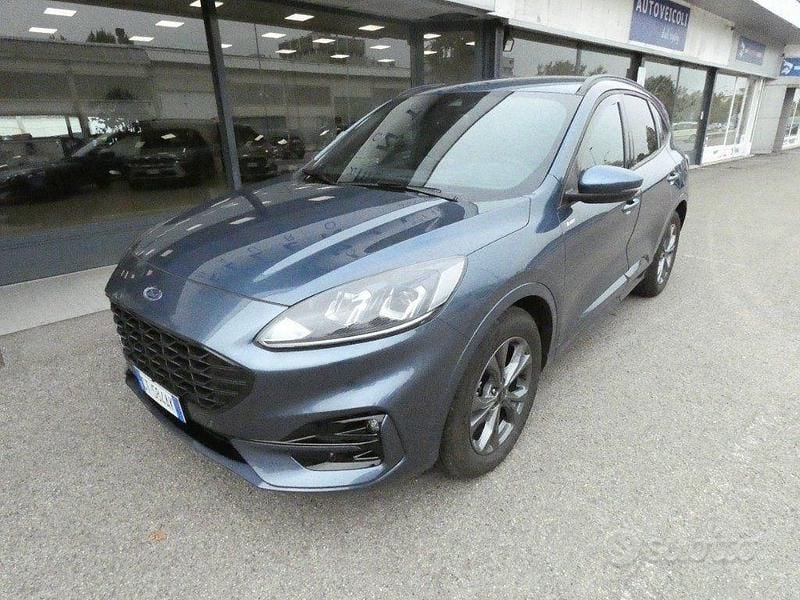 Usata Ford Kuga ST-Line 120 CV (88 kW) 2024 Blu SUV