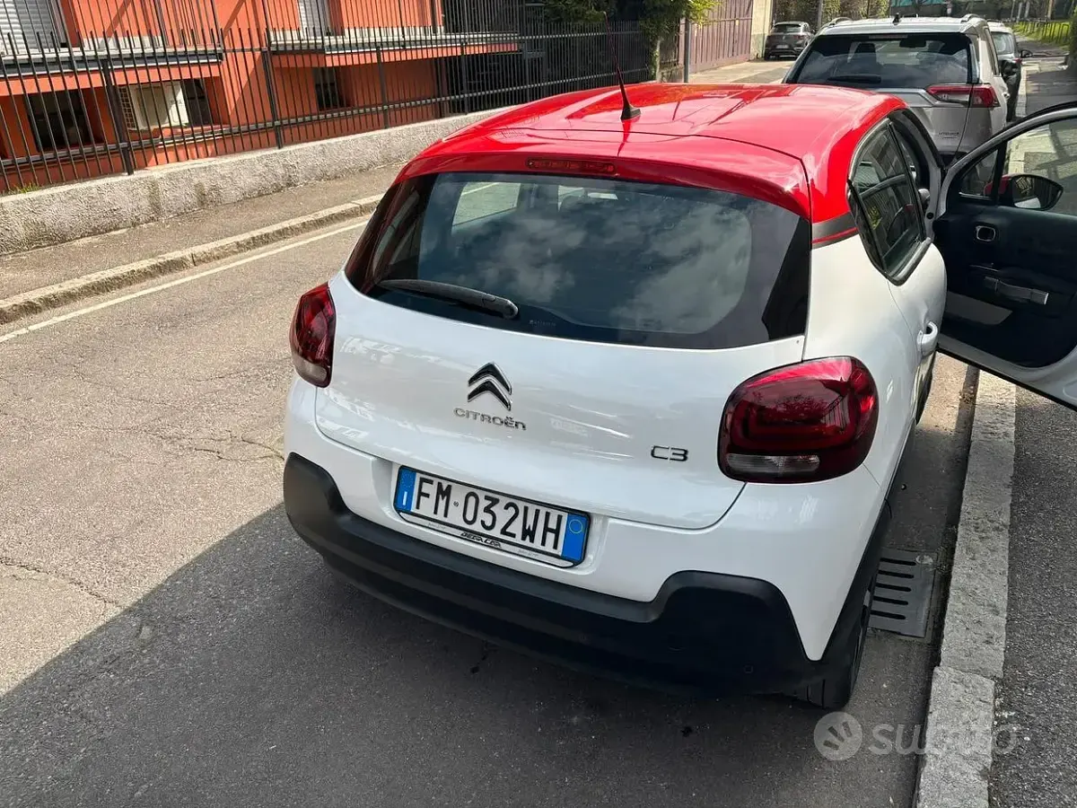 Usata Citroën C3 Shine 110 CV (80 kW) 2017 Bianco Berlina