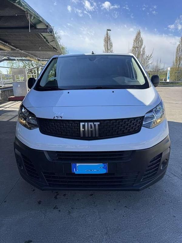 Usata Fiat Scudo 120 CV (88 kW) 2023 Bianco Furgone